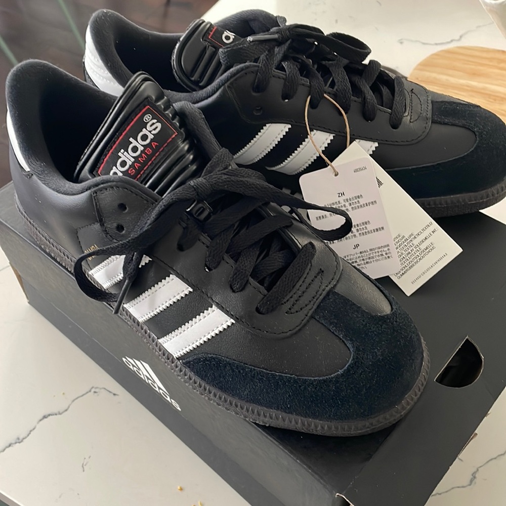 Adidas classic sambas